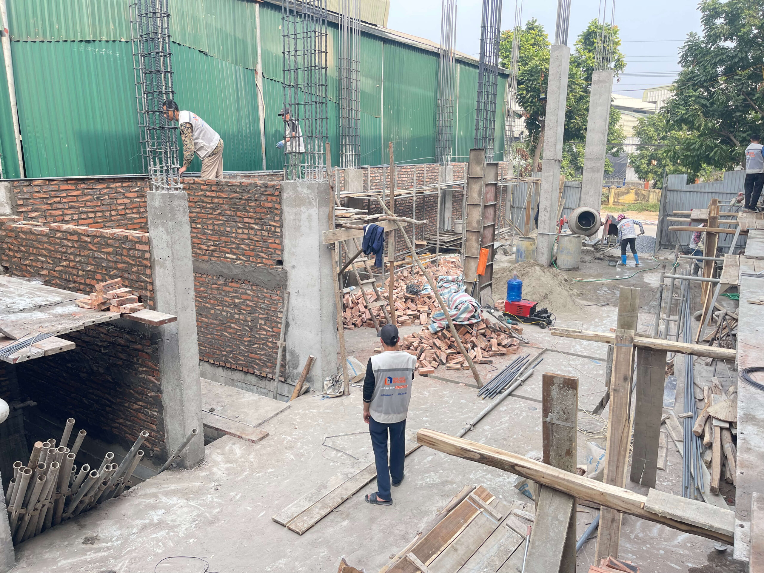 Dựng thép cốt pha