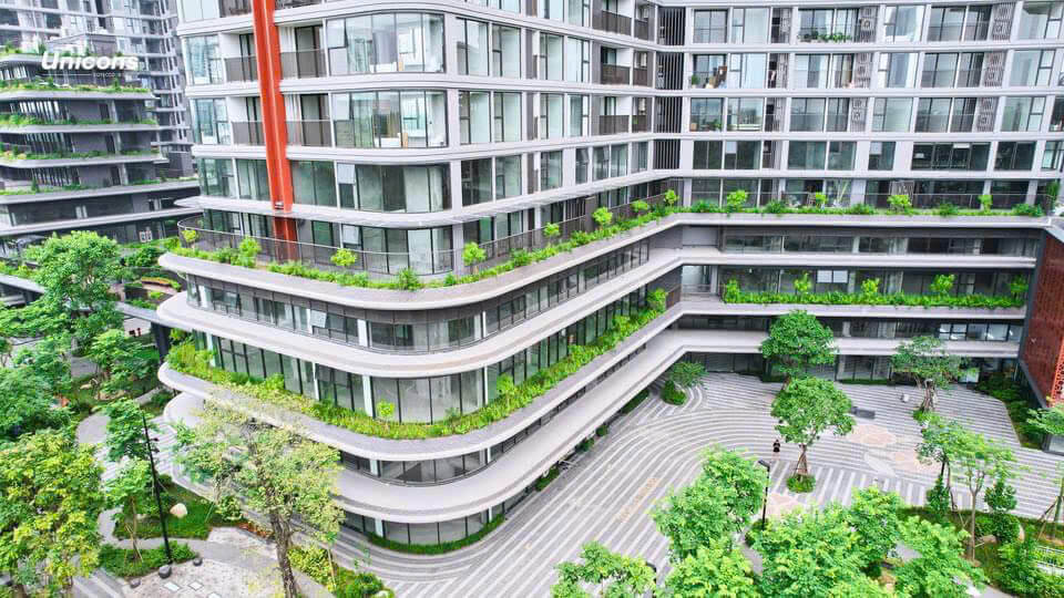 Cận cảnh công trình Swan Lake Onsen Ecopark 